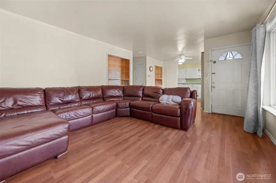 1516 Rainier Avenue, Everett, WA 98201 - #3