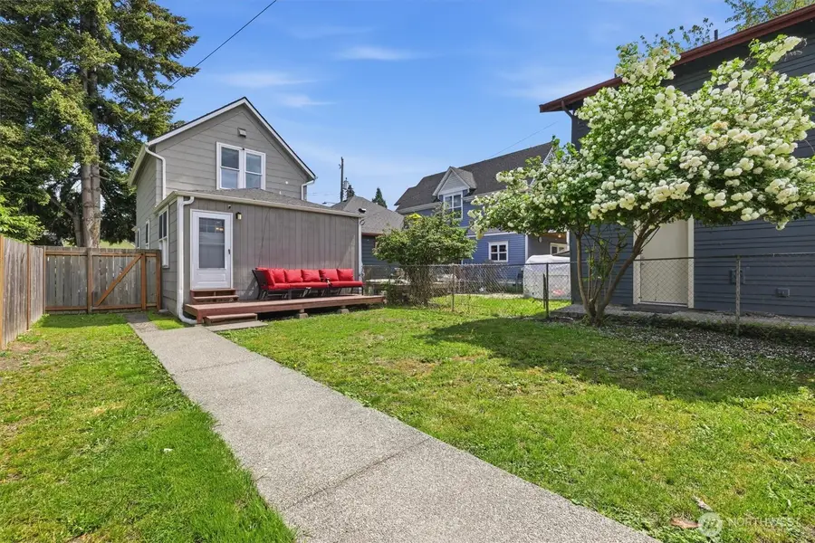 6211 Carleton Avenue S, Seattle, WA 98108 - #3