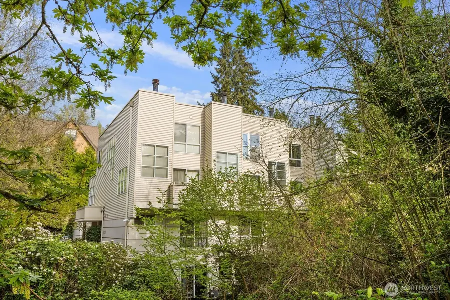 10237 SE 3rd Street #5, Bellevue, WA 98004 - #2