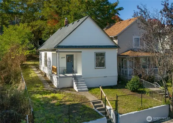 2312 S G Street, Tacoma, WA 98405