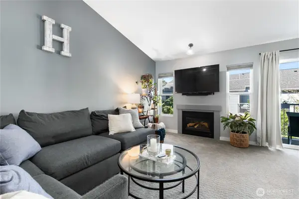 15150 140th Way Se #N303, Renton, WA 98058