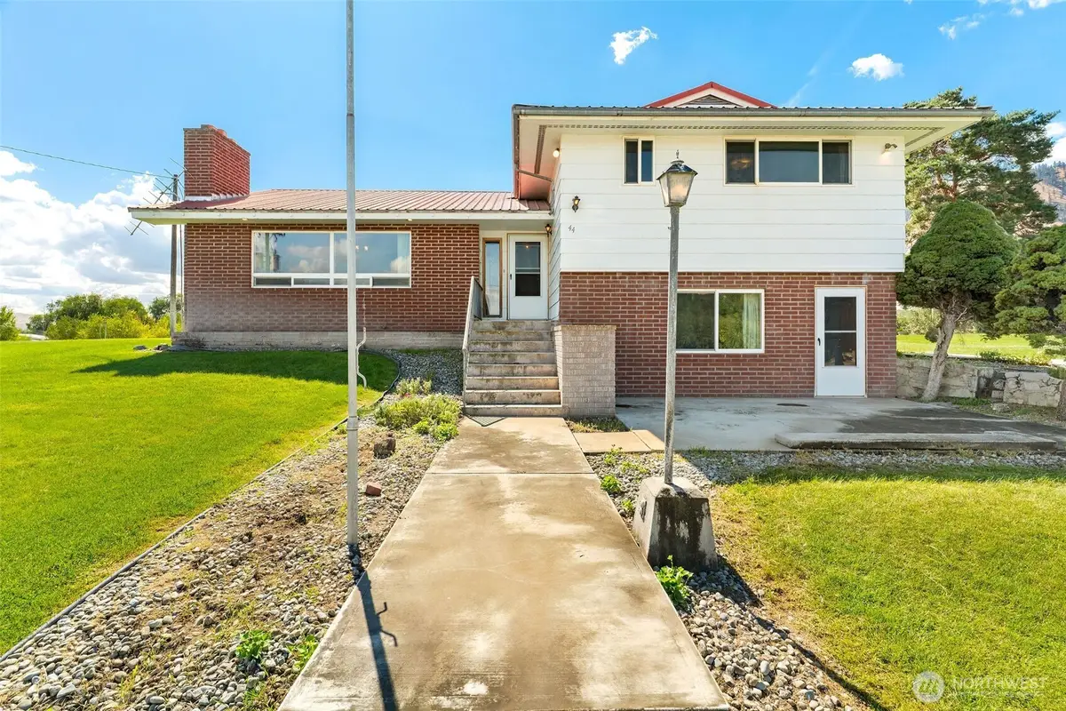 44 Grange Road, Brewster, WA 98812 - #1