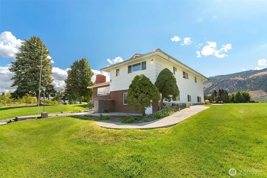 44 Grange Road, Brewster, WA 98812 - #2
