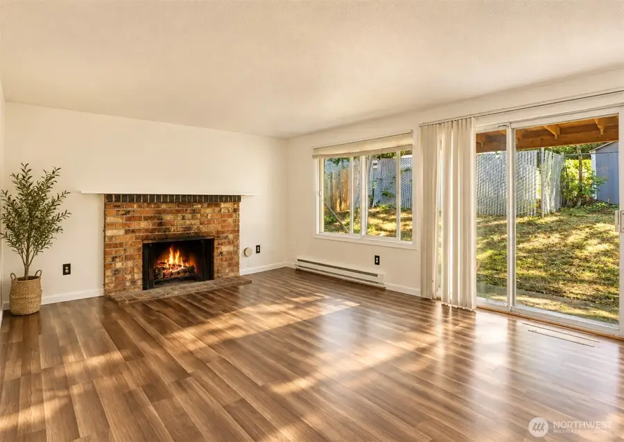 21614 29th Avenue S, Des Moines, WA 98198 - #2