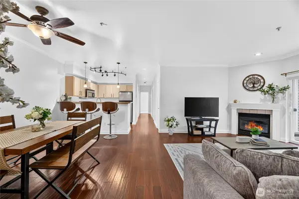 10709 Valley View Road #C103, Bothell, WA 98011