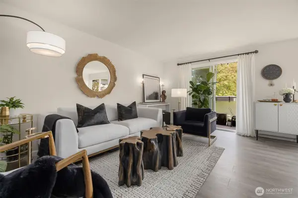 8701 35th Avenue Ne #10, Seattle, WA 98115
