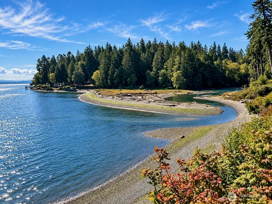 10017 Edgecombe Place Ne, Bainbridge Island, WA 98110 - #2