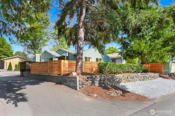3830 NE 123rd Street, Seattle, WA 98125
