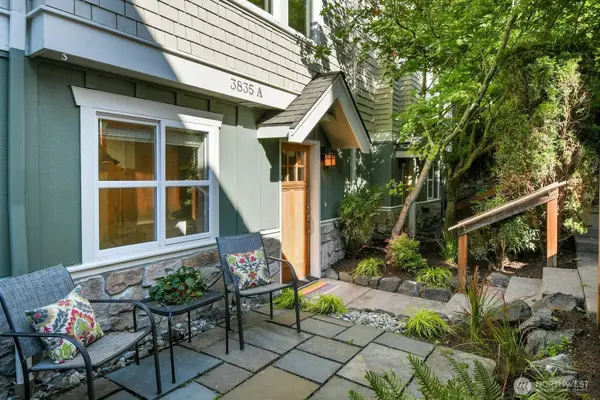 3835 Interlake Avenue N, Seattle, WA 98103