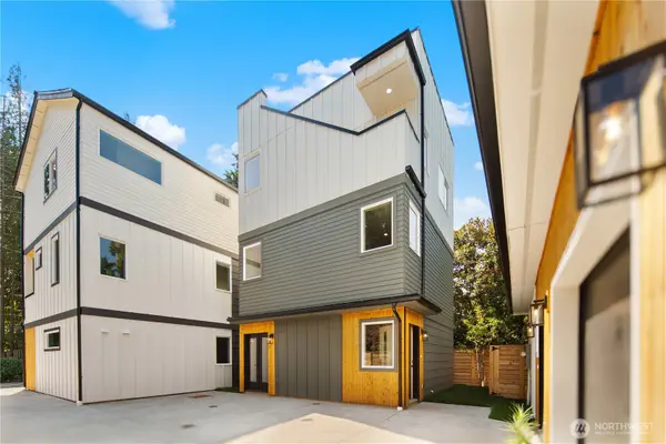 2652 NW 95th Street, Seattle, WA 98117