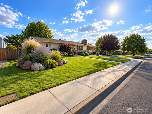 808 E Oak Street, Othello, WA 99344