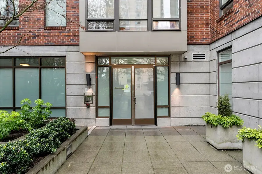 4547 8th Avenue Ne #508, Seattle, WA 98105 - #3