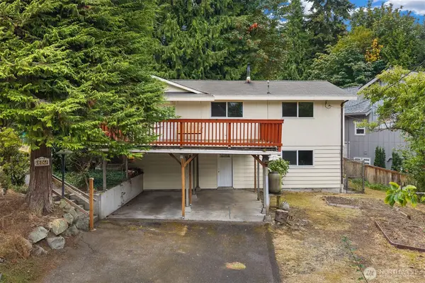 18061 28th Avenue Ne, Lake Forest Park, WA 98155