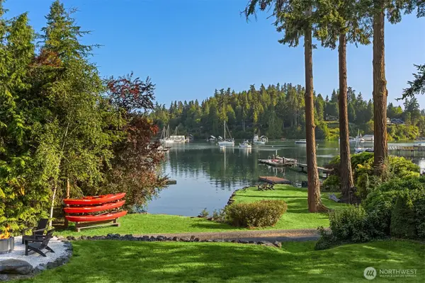 15041 Skogen Lane Ne, Bainbridge Island, WA 98110
