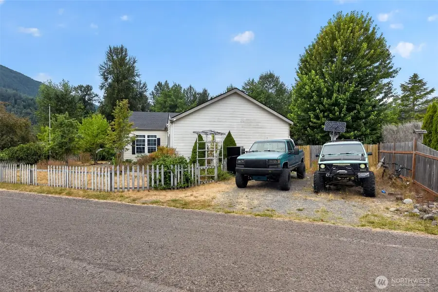 850 W Main Avenue, Morton, WA 98356 - #2