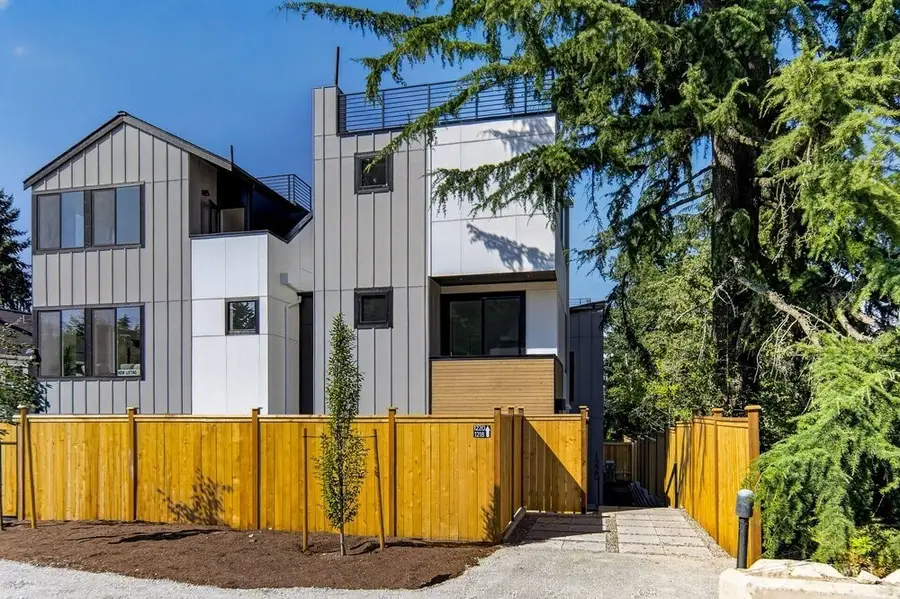 1218 NE 100th Street, Seattle, WA 98102 - #2