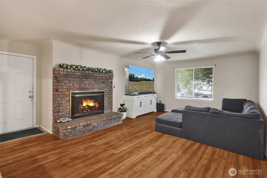 1390 Cedar Avenue, Marysville, WA 98270 - #3