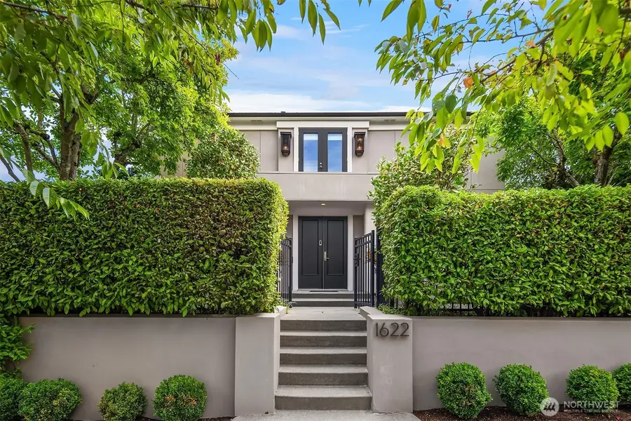 1622 5th Avenue N, Seattle, WA 98109 - #2