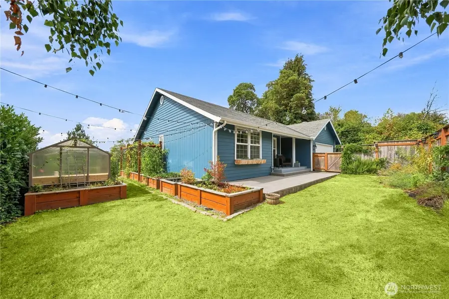 10217 21st Avenue Sw, Seattle, WA 98146 - #2