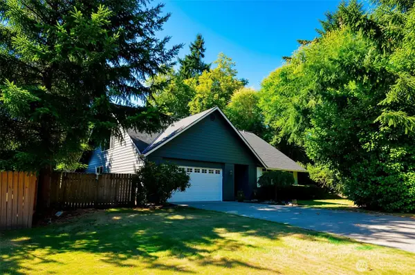 14203 NE 63rd Ct, Redmond, WA 98052