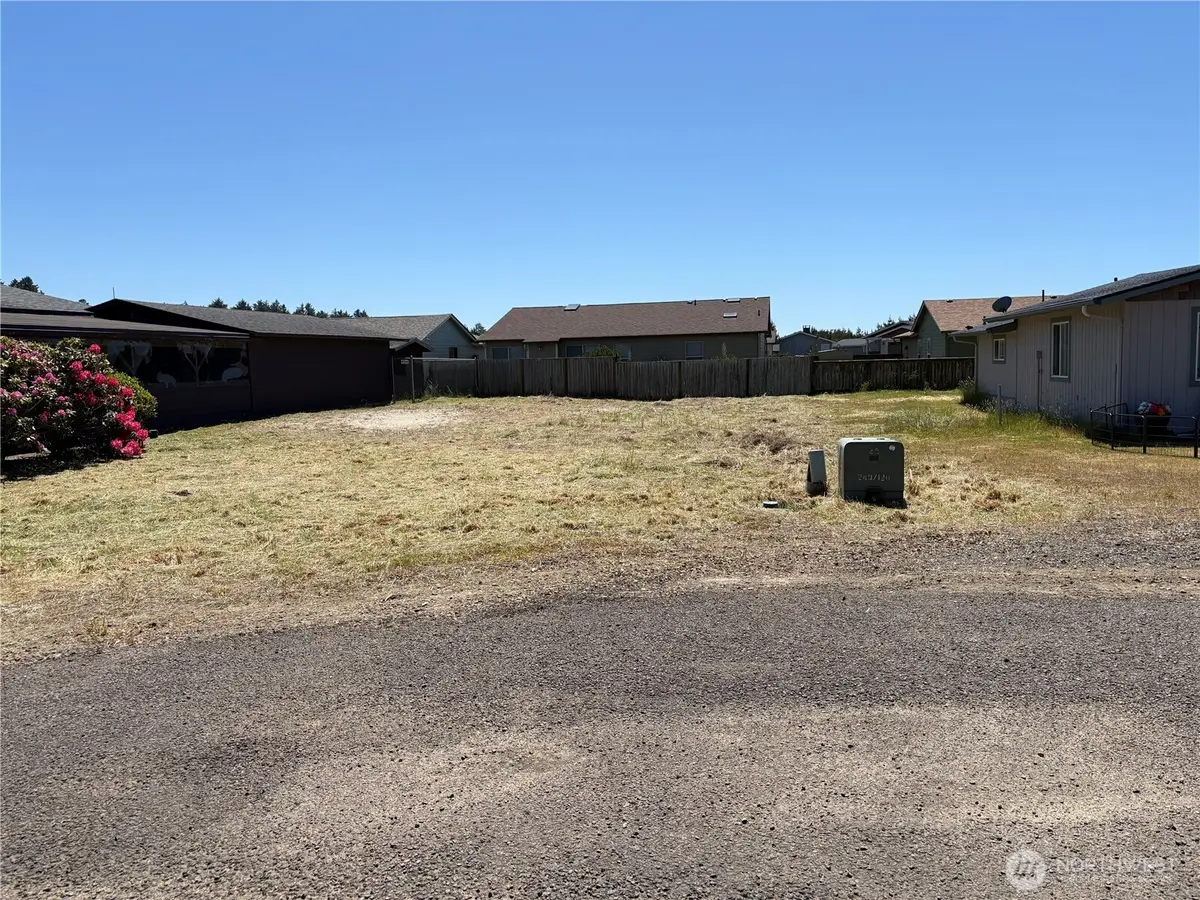 802 325th Place #5, Ocean Park, WA 98640 - #1