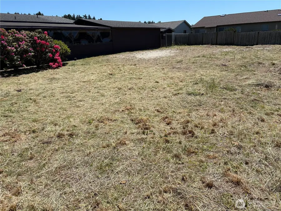 802 325th Place #5, Ocean Park, WA 98640 - #3