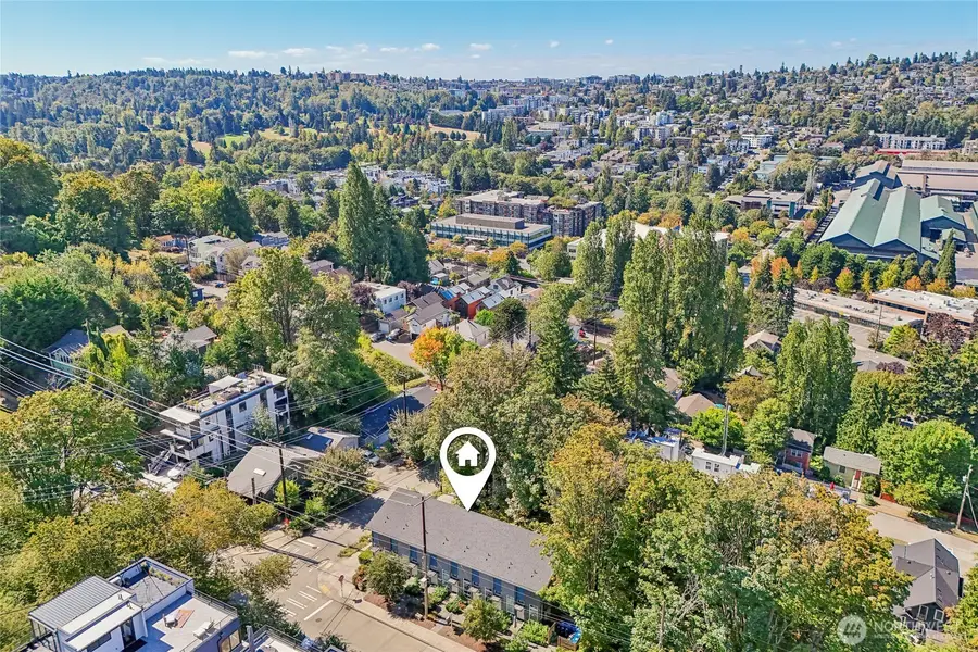 3857 21st Avenue Sw, Seattle, WA 98106 - #2
