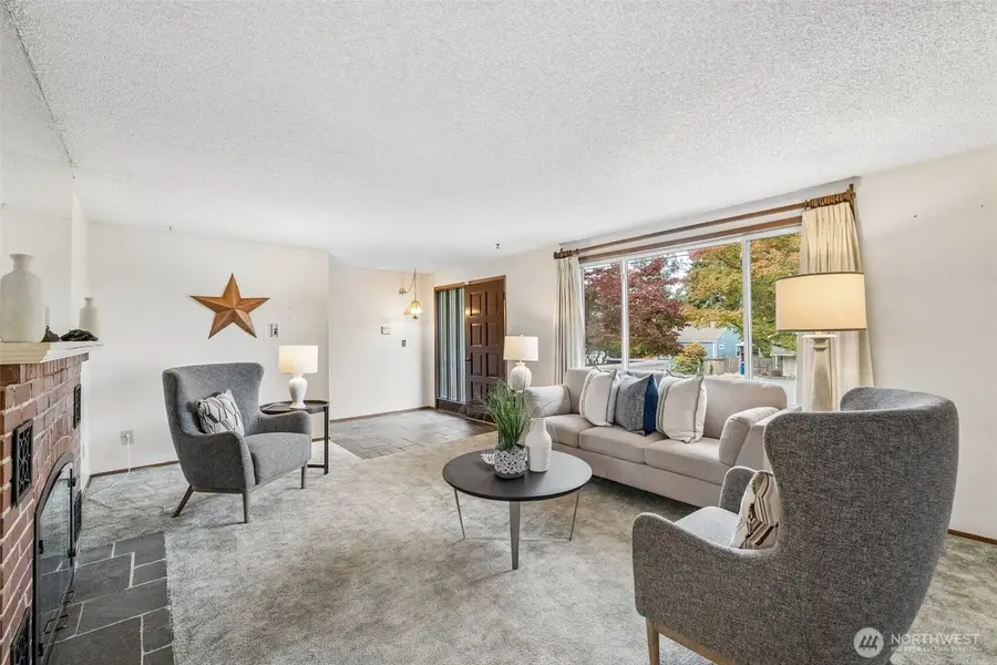 13742 39th Avenue Ne, Seattle, WA 98125 - #2