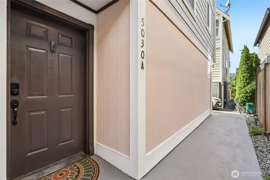 5030 Delridge Way Sw #A, Seattle, WA 98106 - #3