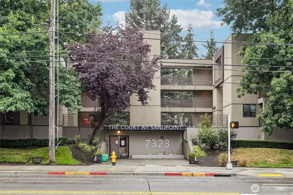 7323 Sand Point Way Ne #106, Seattle, WA 98115