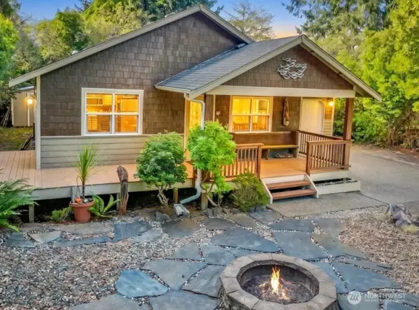 143 S Oar Loop Sw, Ocean Shores, WA 98569