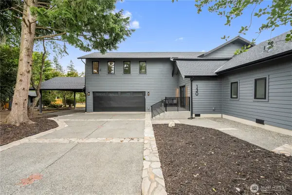 130 203rd Place Sw, Lynnwood, WA 98036