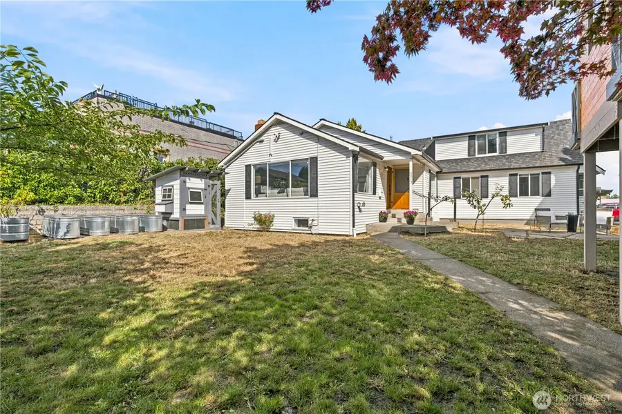 8012 25th Avenue Nw, Seattle, WA 98117 - #2