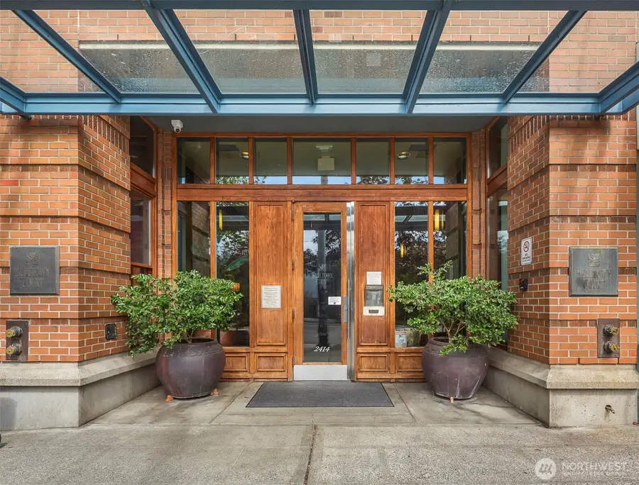 2414 1st Avenue #304, Seattle, WA 98121 - #2