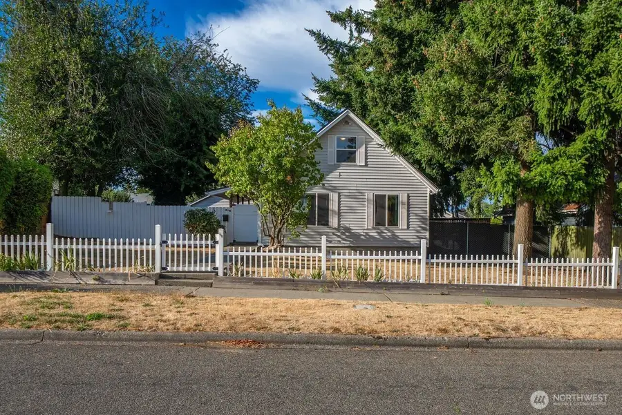 821 E 60th Street, Tacoma, WA 98404 - #2