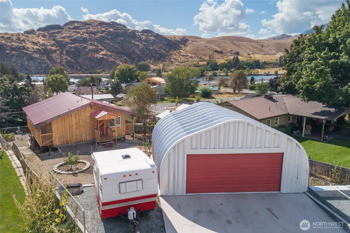 505 Beach Street, Pateros, WA 98846 - #1