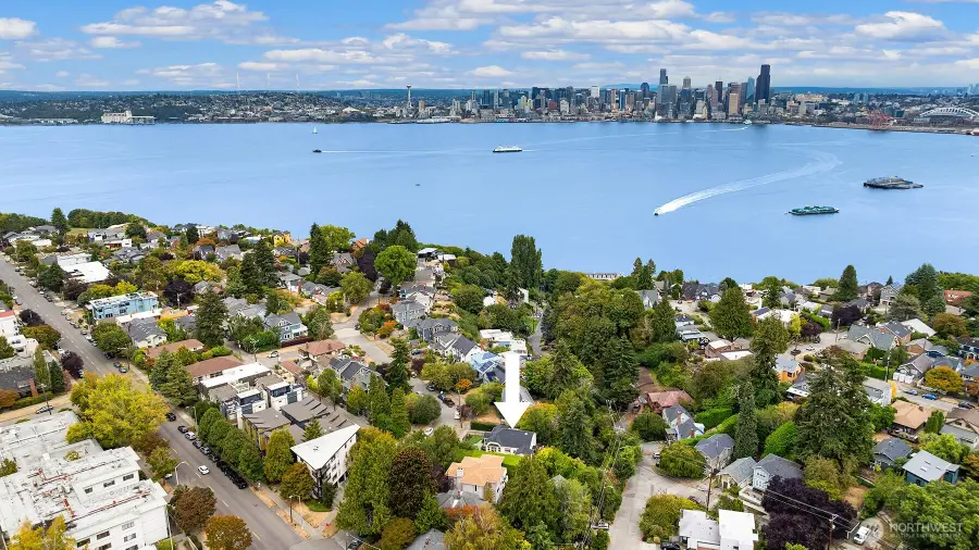 1736 Palm Avenue Sw, Seattle, WA 98116 - #3
