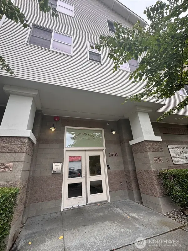 2401 SW Brandon Street #201, Seattle, WA 98106