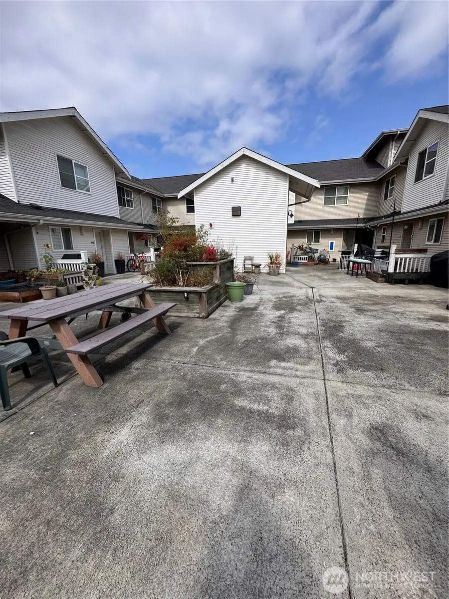 2401 SW Brandon Street #201, Seattle, WA 98106 - #2
