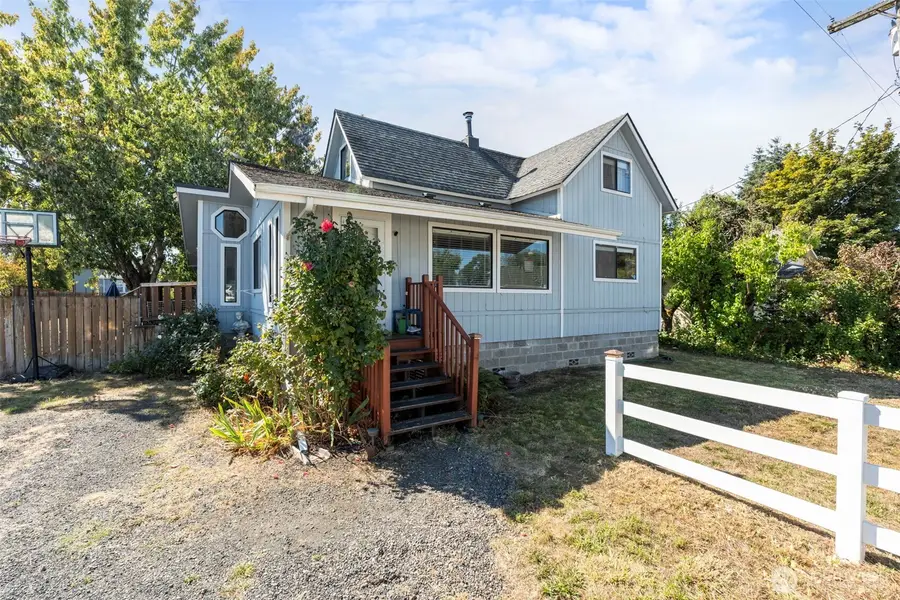 1261 SW Elzina Street, Chehalis, WA 98532 - #2