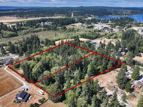 2 Scenic Avenue #002, Freeland, WA 98249