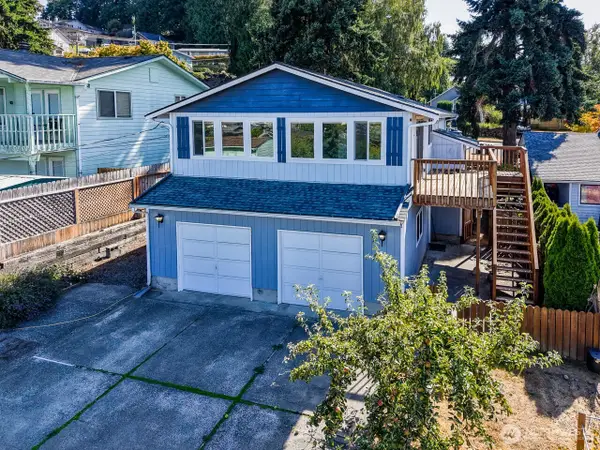 1127 E 6th Street, Port Angeles, WA 98363