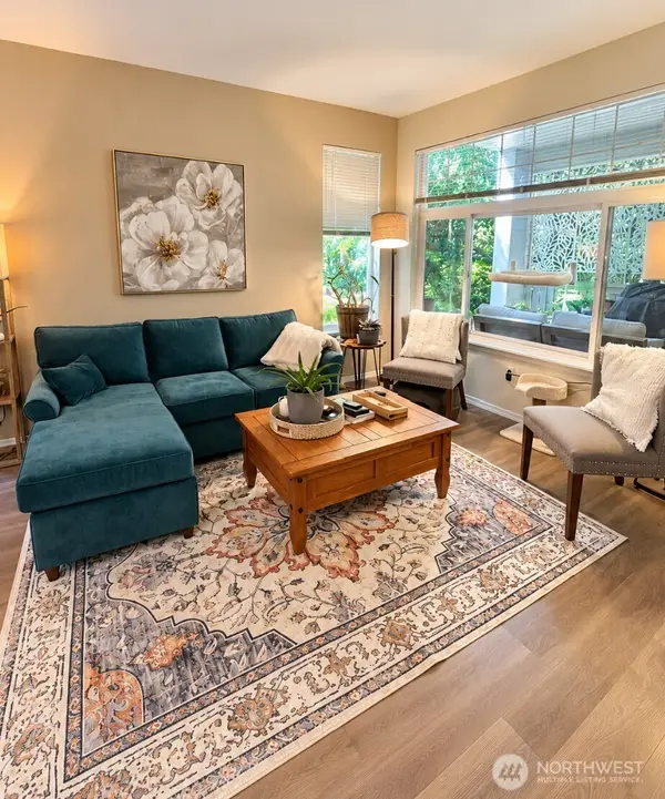 16900 River Rock Drive #101, Lynnwood, WA 98037