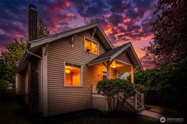 256 NE 50th Street, Seattle, WA 98105