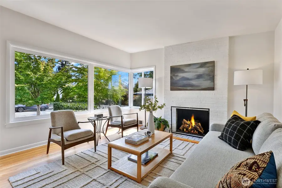 4123 55th Avenue Sw, Seattle, WA 98116 - #3