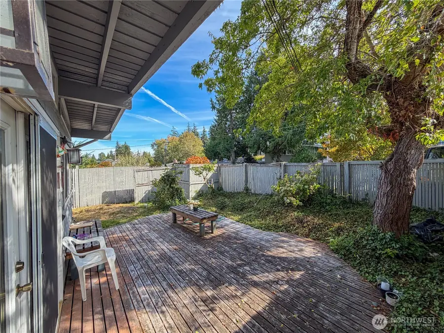 16042 SE 10th Street, Bellevue, WA 98008 - #3
