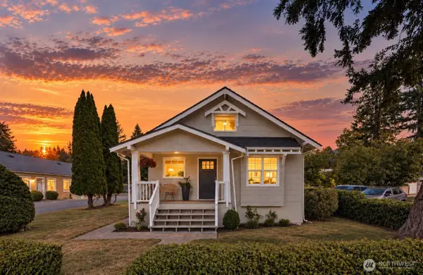 448 Front Street N, Issaquah, WA 98027