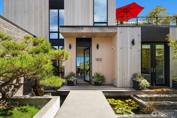 1512 32nd Avenue S, Seattle, WA 98144