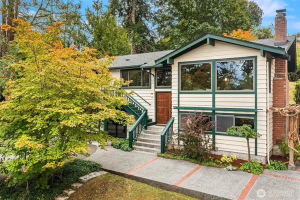 10607 SW 112th Street, Vashon, WA 98070