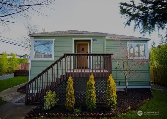 9202 17th Avenue Sw, Seattle, WA 98106 - #1